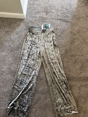 HALARA Silver Gray Crushed Velvet Wide-Leg Pants